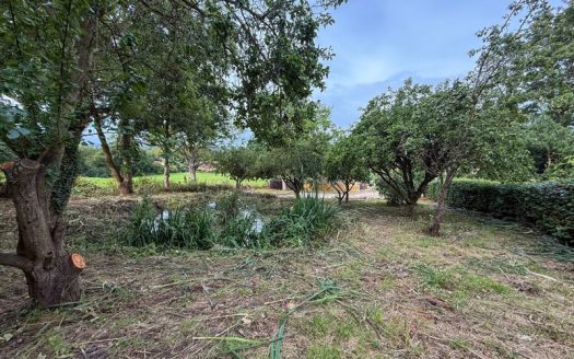 Saxby Hill, Saxby-All-Saints